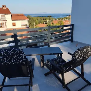https://kuca-palac.in-istria.net